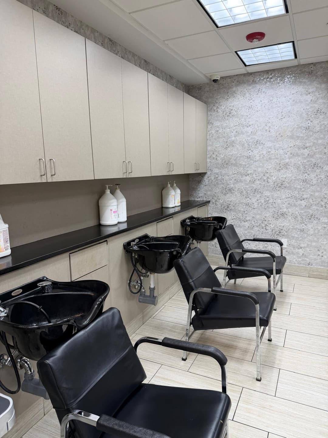 Plaza Salon